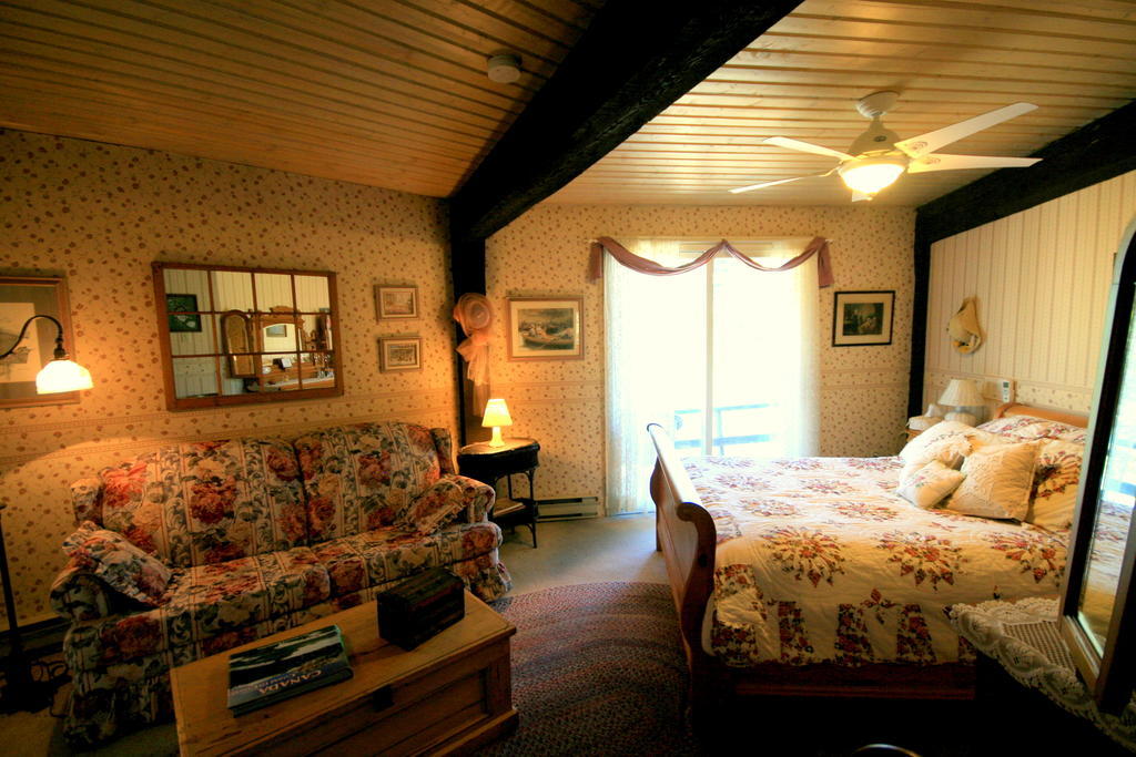 Stouffermill Bed&Breakfast Algonquin Highlands Exterior foto