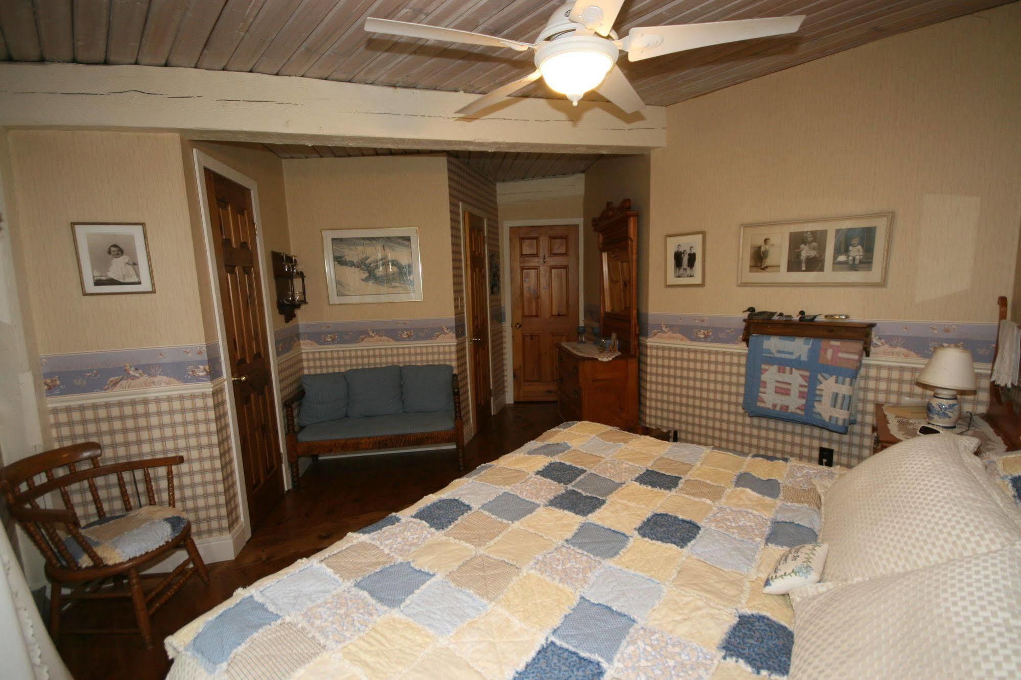 Stouffermill Bed&Breakfast Algonquin Highlands Exterior foto