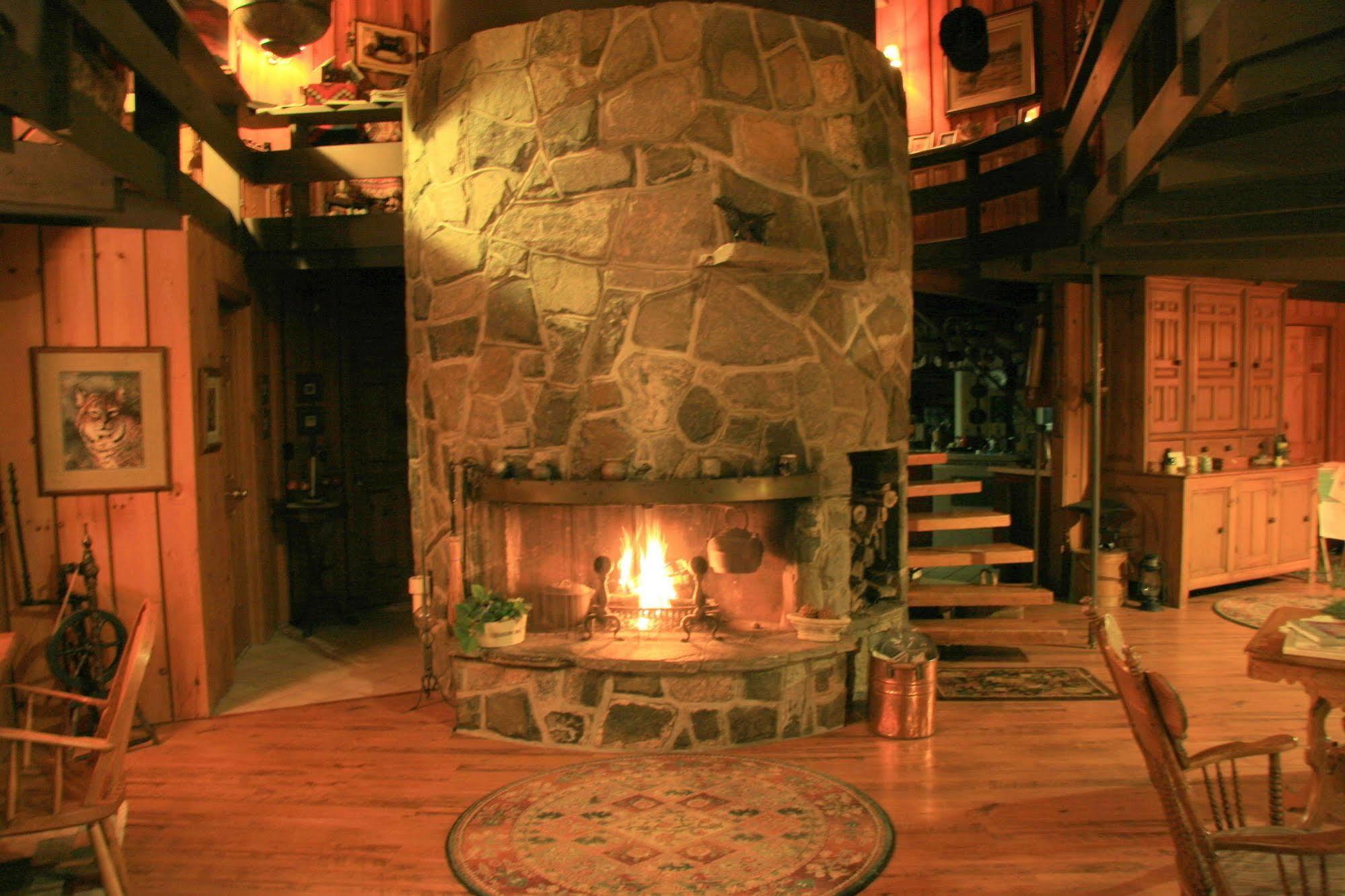 Stouffermill Bed&Breakfast Algonquin Highlands Exterior foto