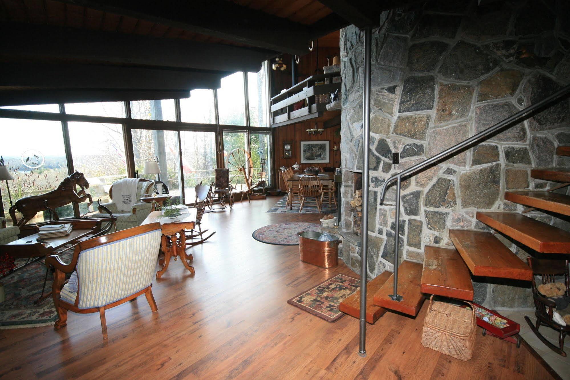 Stouffermill Bed&Breakfast Algonquin Highlands Exterior foto