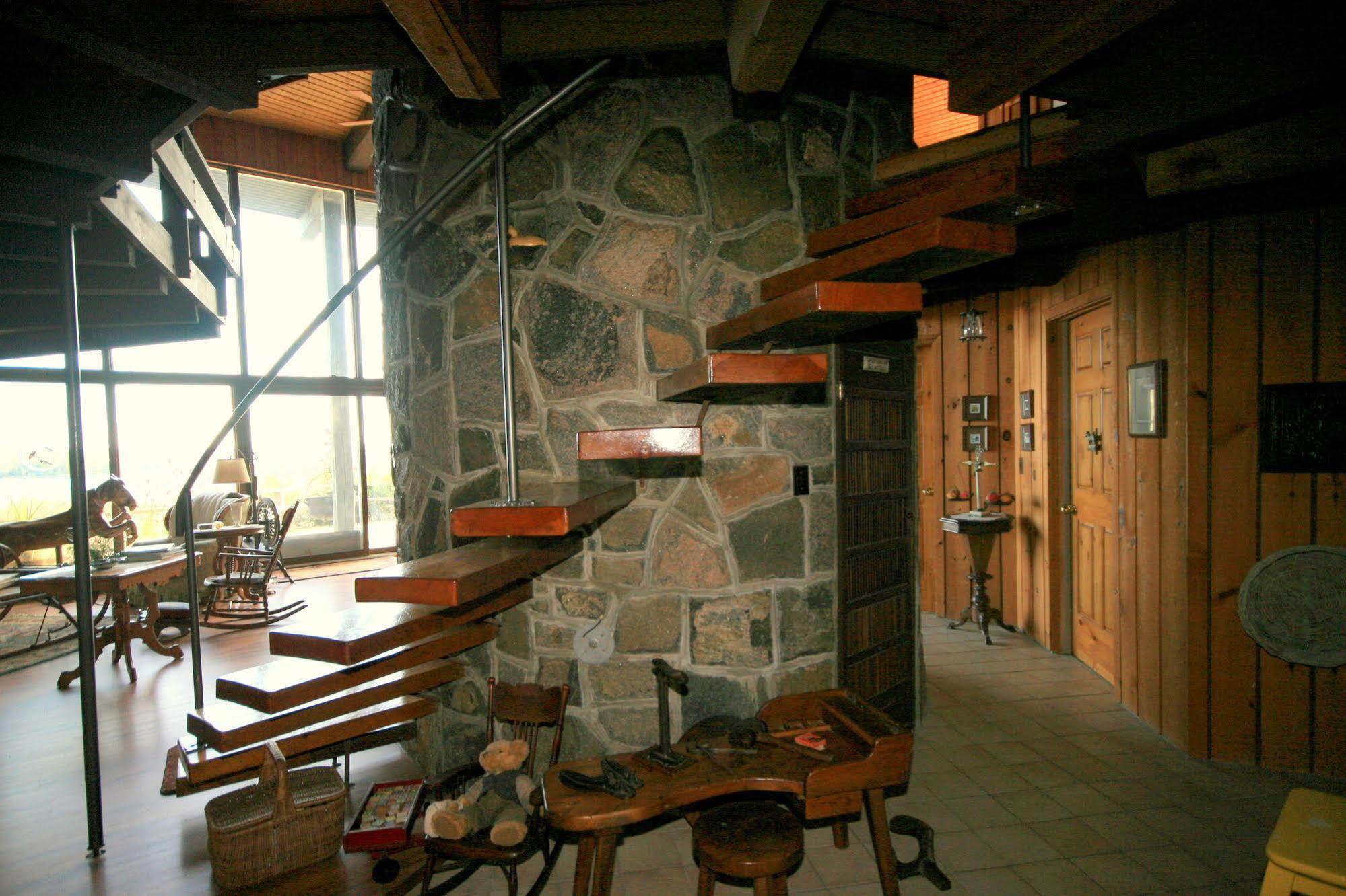 Stouffermill Bed&Breakfast Algonquin Highlands Exterior foto